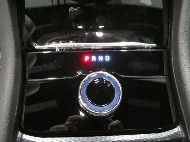 Photo of 2025 Diamond Black Crystal Pearlcoat Jeep Grand Cherokee L