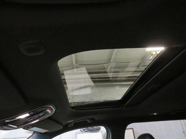 Photo of 2025 Diamond Black Crystal Pearlcoat Jeep Grand Cherokee L