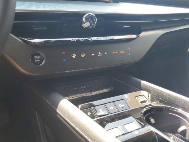 Photo of 2025 2t Blu Blk Roof Nissan Murano