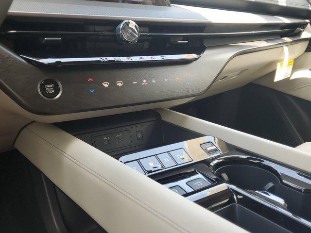 Photo of 2025 Everest White P Nissan Murano