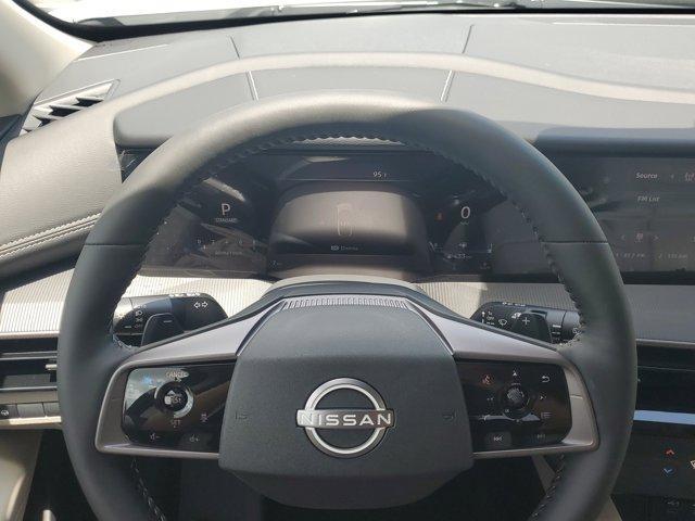 Photo of 2025 Everest White P Nissan Murano