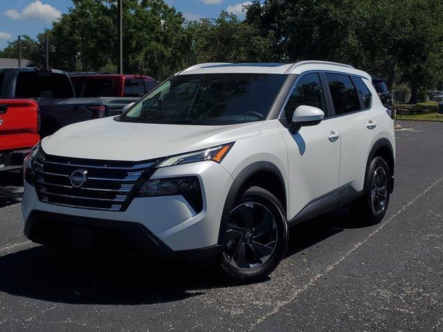 Photo of 2025 Everest White P Nissan Rogue
