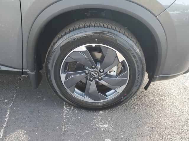 Photo of 2025 Gun Metallic Nissan Rogue