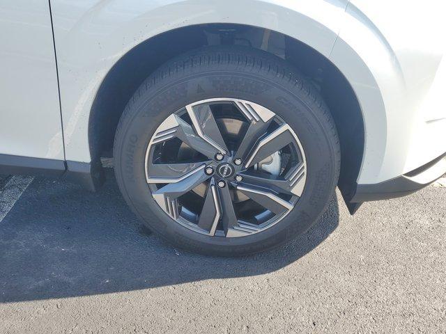 Photo of 2025 Everest White P Nissan Murano