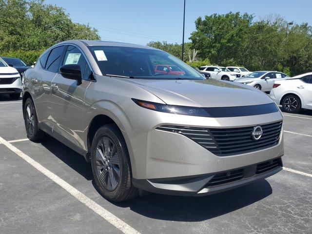 Photo of 2025 Champagne Silve Nissan Murano