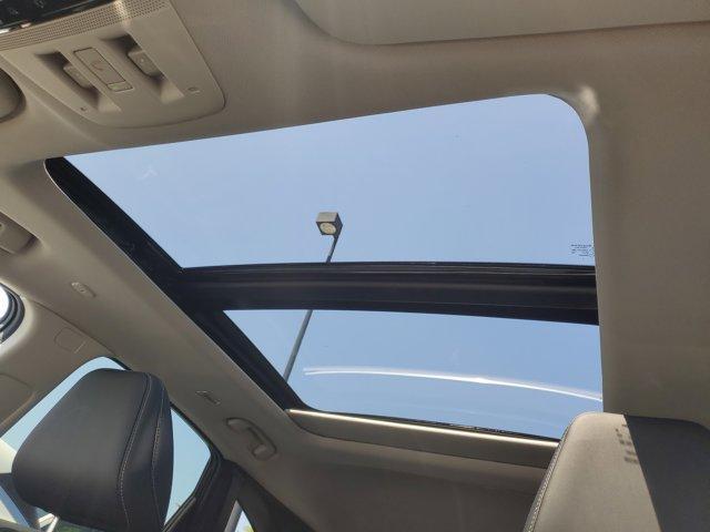Photo of 2025 Champagne Silve Nissan Murano