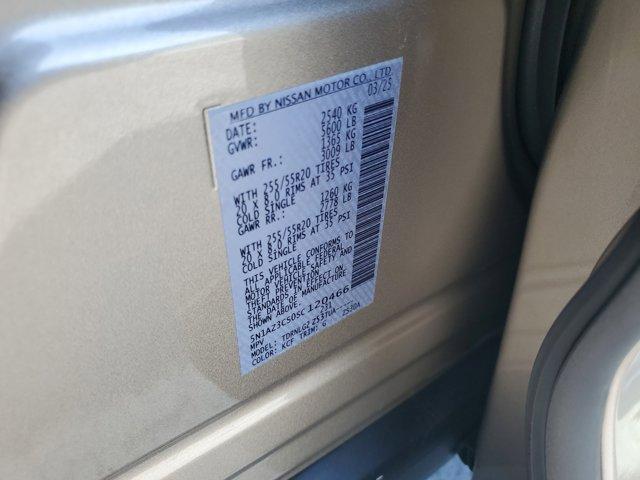 Photo of 2025 Champagne Silve Nissan Murano