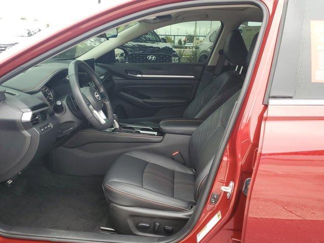 Photo of 2024 Scarlet Ember Nissan Altima