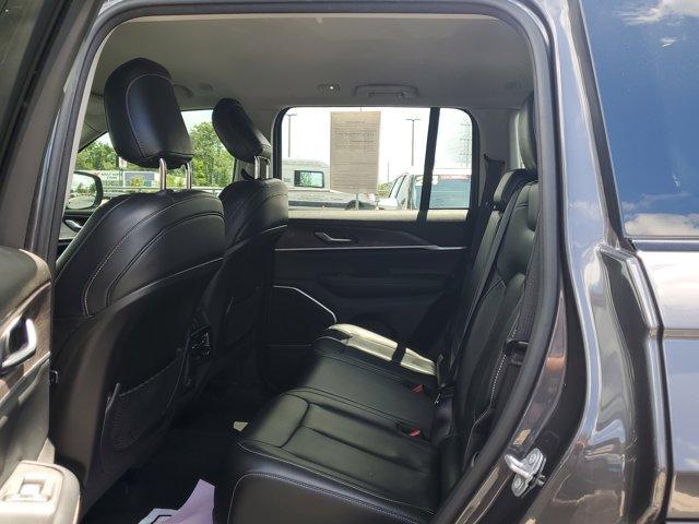 Photo of 2022 Metallic Jeep Grand Cherokee
