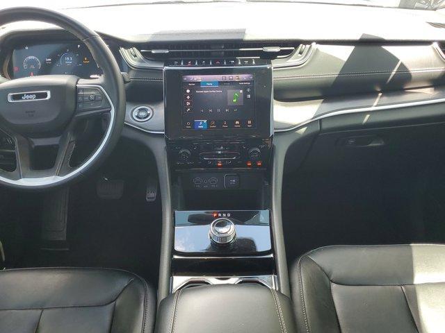 Photo of 2022 Metallic Jeep Grand Cherokee