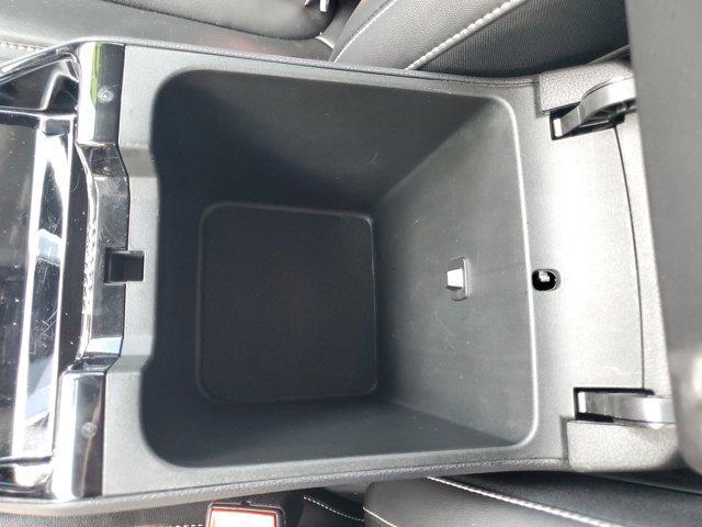 Photo of 2022 Metallic Jeep Grand Cherokee