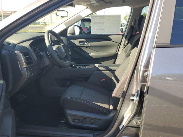 Photo of 2026 Gun Metallic Nissan Rogue