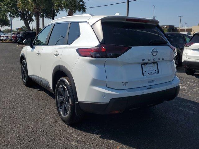 Photo of 2025 Everest White P Nissan Rogue