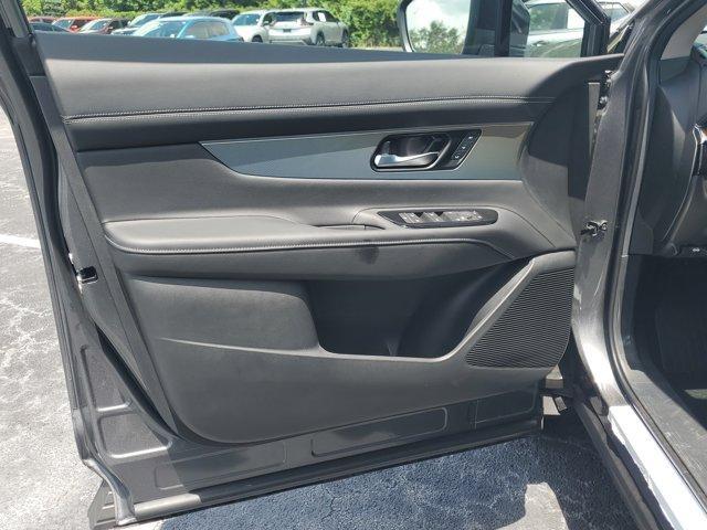 Photo of 2025 Gun Metallic Nissan Murano