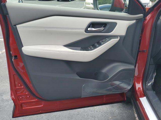 Photo of 2025 Scarlet Ember Nissan Rogue