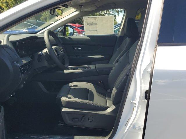 Photo of 2025 Everest White P Nissan Murano