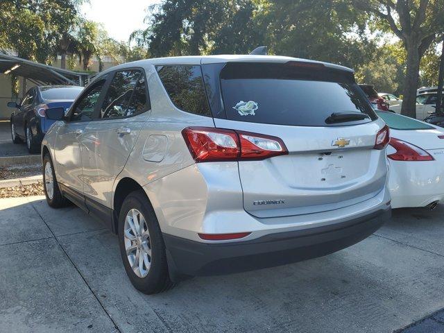 Photo of 2021 Silver Ice Metallic Chevrolet Equinox