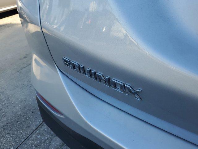 Photo of 2021 Silver Ice Metallic Chevrolet Equinox