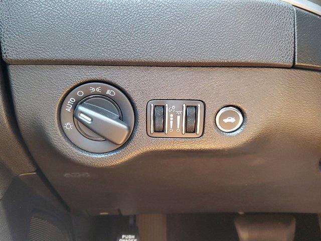 Photo of 2022 Pitch Black Clearcoat Dodge Charger