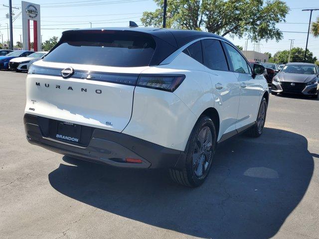 Photo of 2025 White / Black Nissan Murano