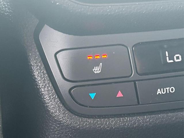 Photo of 2023 Gray Honda Pilot