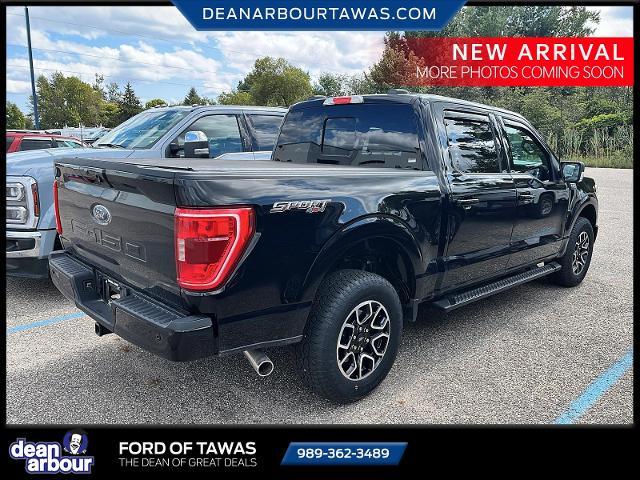 Photo of 2022 AGATE BLACK METALLIC Ford F-150