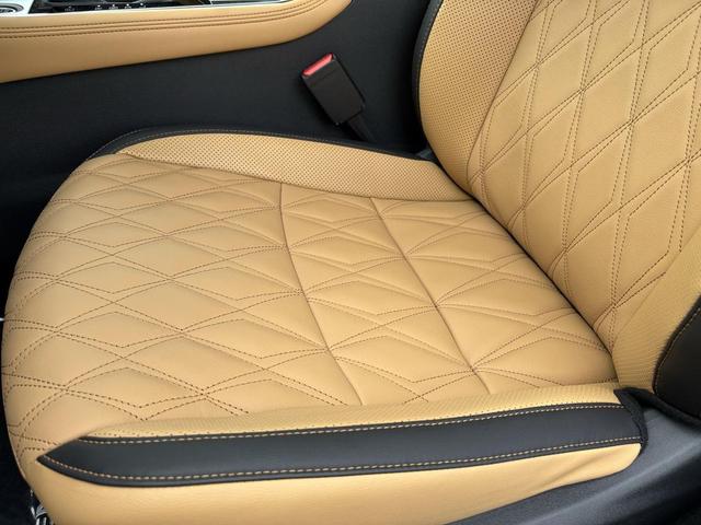 Photo of 2025 Super Black Nissan Sentra