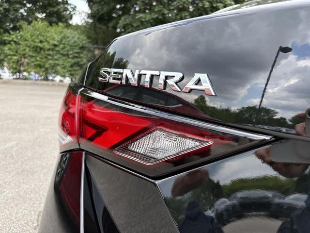 Photo of 2025 Super Black Nissan Sentra