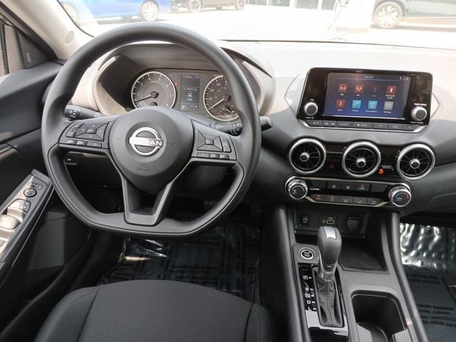 Photo of 2025 Gun Metallic Nissan Sentra
