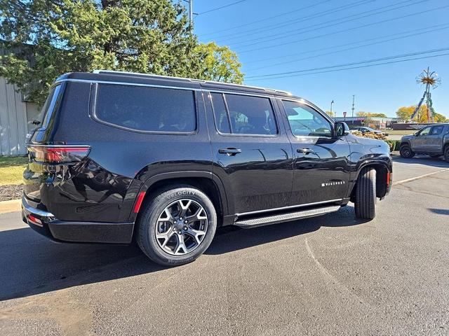 Photo of 2024 Diamond Black Crystal Pearlcoat Jeep Wagoneer