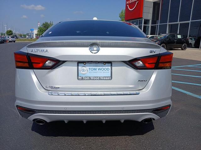 Photo of 2020 Brilliant Silver Metallic Nissan Altima