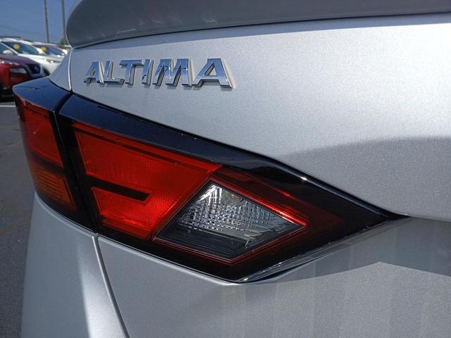 Photo of 2020 Brilliant Silver Metallic Nissan Altima