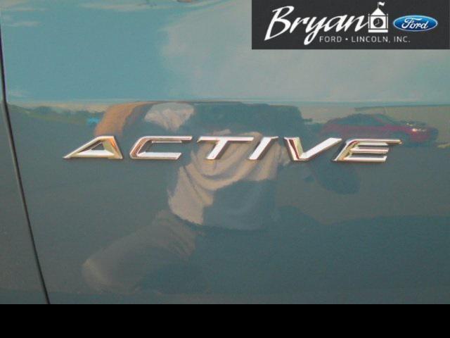 Photo of 2023 Vapor Blue Metallic Ford Escape