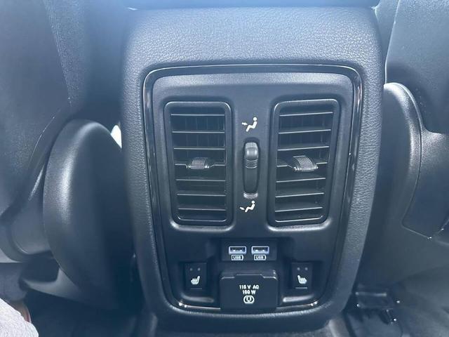Photo of 2018 Octane Red Pearlcoat Dodge Durango