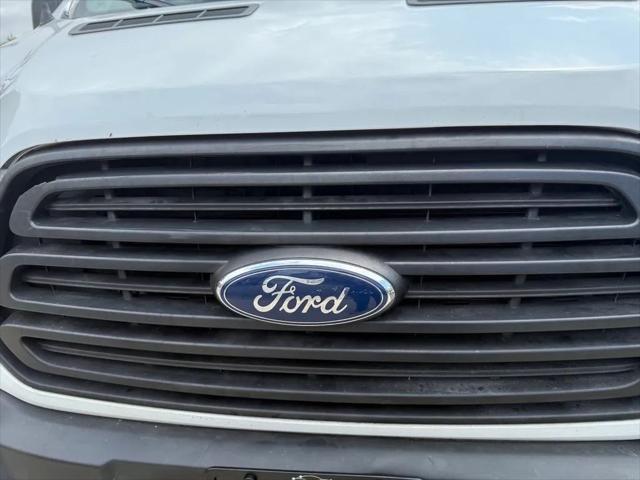 Photo of 2019 Oxford White Ford Transit-250