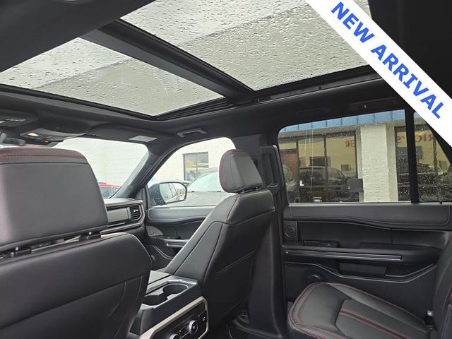 Photo of 2024 Black Metallic Ford Expedition