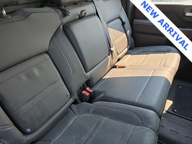 Photo of 2022 Ebony Twilight Metallic GMC Sierra 3500