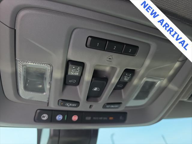 Photo of 2022 Ebony Twilight Metallic GMC Sierra 3500