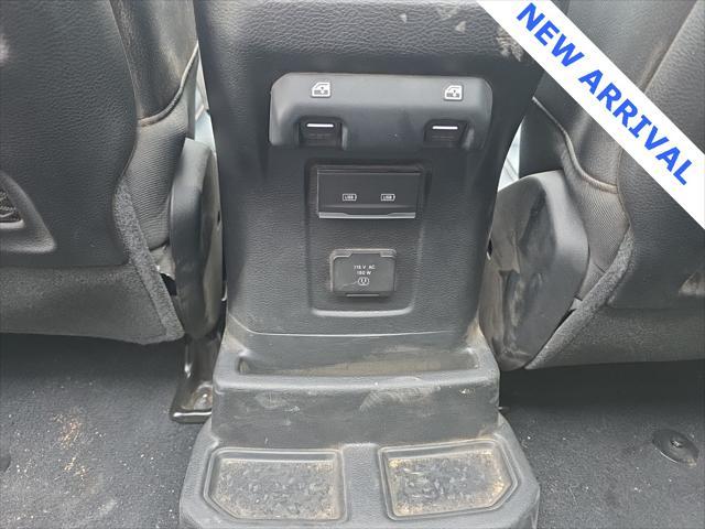 Photo of 2023 Earl Clearcoat Jeep Wrangler