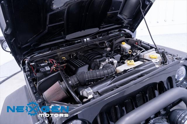 Photo of 2011 Black Clearcoat Jeep Wrangler Unlimited