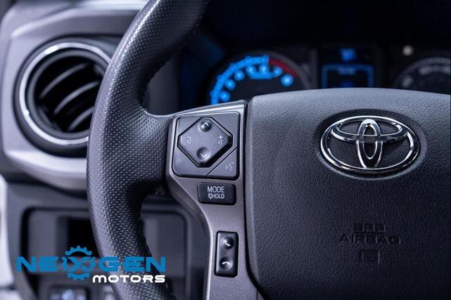 Photo of 2018 Super White Toyota Tacoma