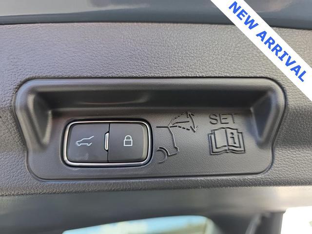 Photo of 2025 Vapor Blue Metallic Ford Explorer