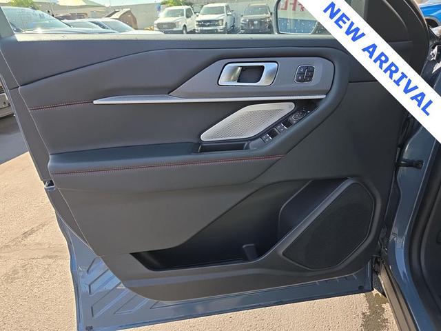 Photo of 2025 Vapor Blue Metallic Ford Explorer