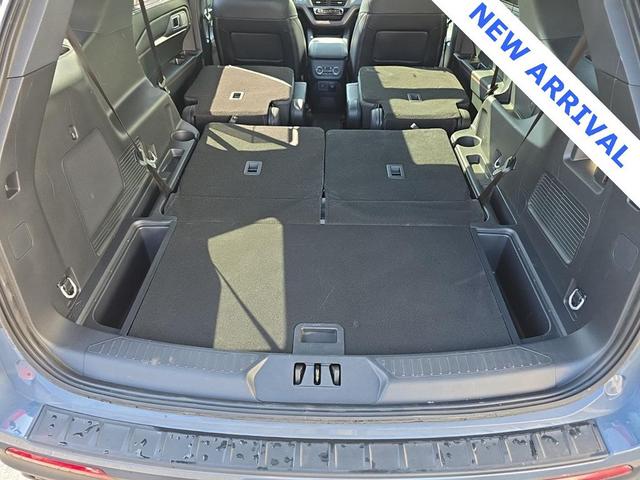 Photo of 2025 Vapor Blue Metallic Ford Explorer