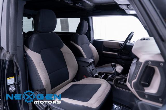 Photo of 2022 Shadow Black Ford Bronco