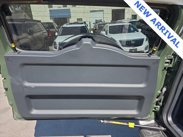 Photo of 2014 Army Green Toyota FJ Cruiser