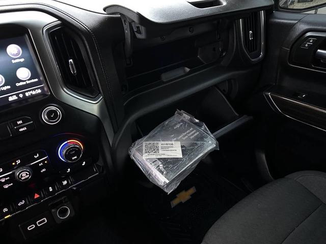 Photo of 2022 Black Chevrolet Silverado 1500