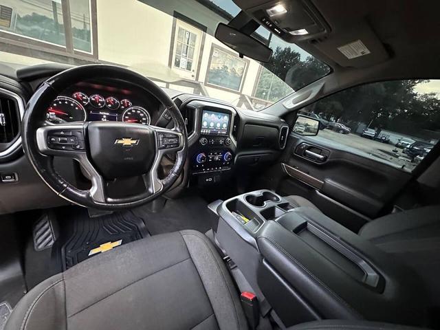 Photo of 2022 Black Chevrolet Silverado 1500