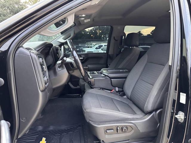 Photo of 2022 Black Chevrolet Silverado 1500