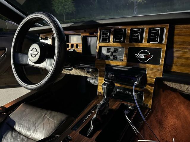 Photo of 1987 Beige Chevrolet Corvette